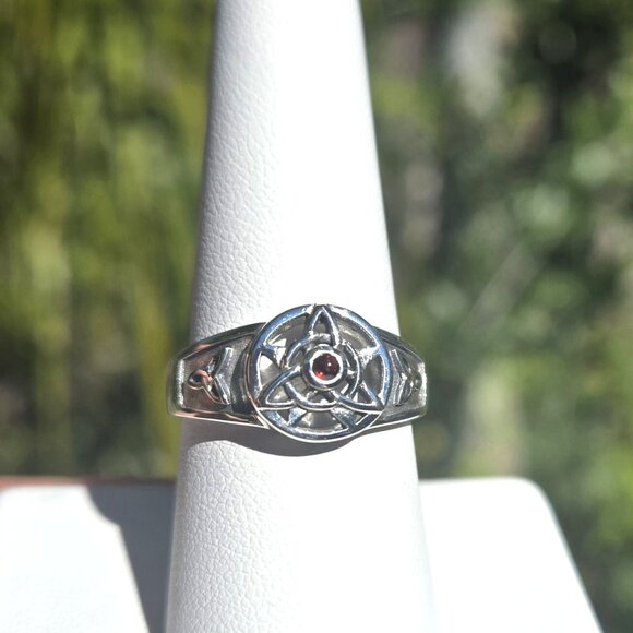 Celtic Trinity Pentacle Garnet Sterling Silver Ring, Size 8 - Picture 4 of 4